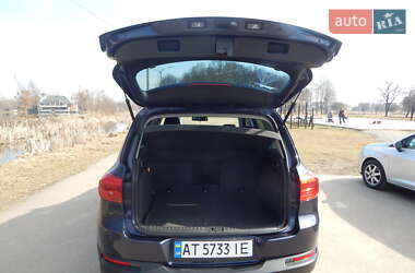 Внедорожник / Кроссовер Volkswagen Tiguan 2015 в 