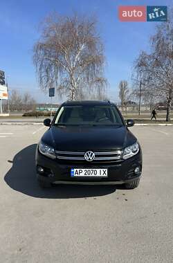 Внедорожник / Кроссовер Volkswagen Tiguan 2015 в Запорожье