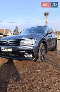 Внедорожник / Кроссовер Volkswagen Tiguan 2018 в 