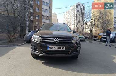 Внедорожник / Кроссовер Volkswagen Tiguan 2015 в Киеве