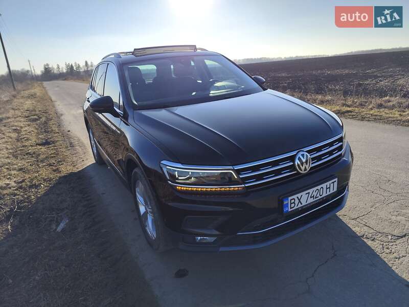 Внедорожник / Кроссовер Volkswagen Tiguan 2018 в Хмельницком