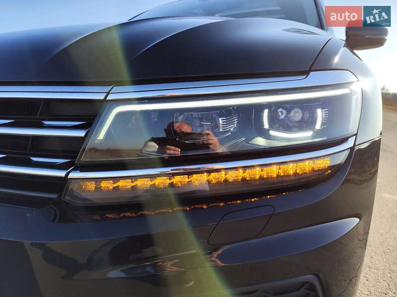Внедорожник / Кроссовер Volkswagen Tiguan 2018 в Хмельницком