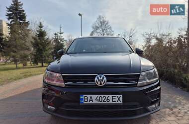 Позашляховик / Кросовер Volkswagen Tiguan 2017 в Києві