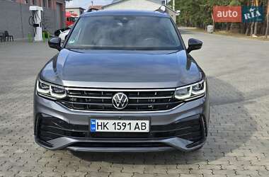 Позашляховик / Кросовер Volkswagen Tiguan 2022 в Рівному