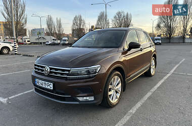 Позашляховик / Кросовер Volkswagen Tiguan 2017 в Дніпрі