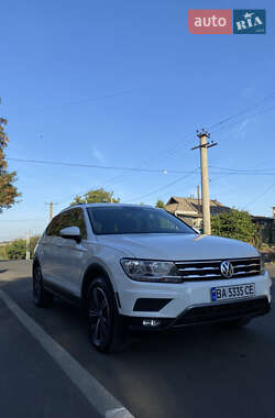 Позашляховик / Кросовер Volkswagen Tiguan 2019 в Новоукраїнці