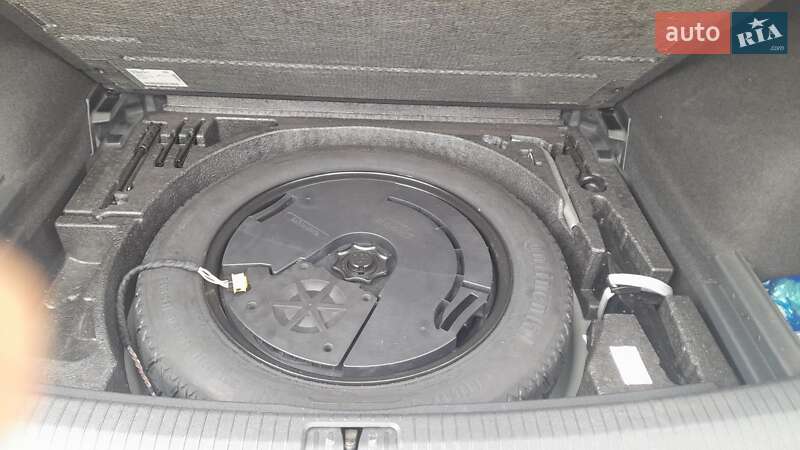 Внедорожник / Кроссовер Volkswagen Tiguan 2016 в Виннице