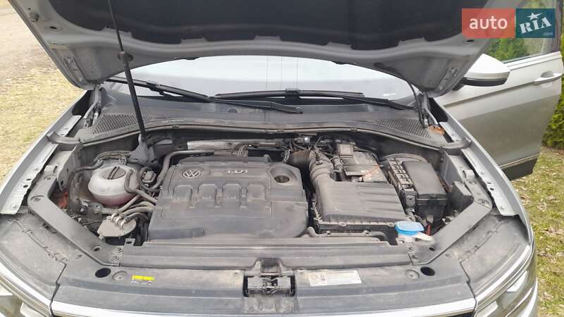 Внедорожник / Кроссовер Volkswagen Tiguan 2016 в Виннице