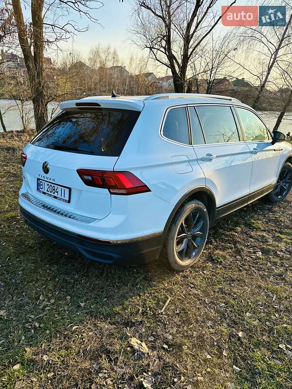 Позашляховик / Кросовер Volkswagen Tiguan 2023 в Полтаві