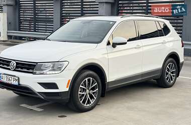 Позашляховик / Кросовер Volkswagen Tiguan 2020 в Києві