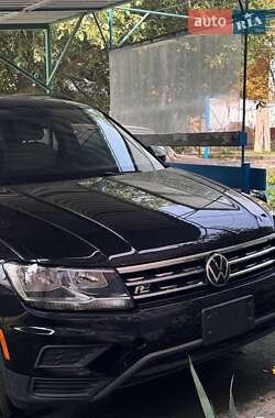 Внедорожник / Кроссовер Volkswagen Tiguan 2019 в Запорожье