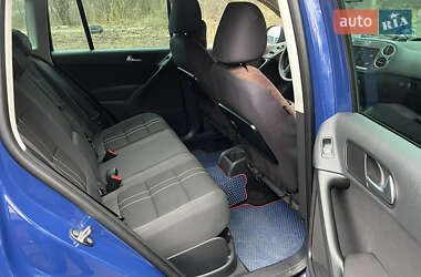 Внедорожник / Кроссовер Volkswagen Tiguan 2011 в 