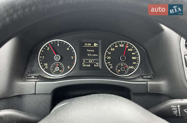 Внедорожник / Кроссовер Volkswagen Tiguan 2011 в 