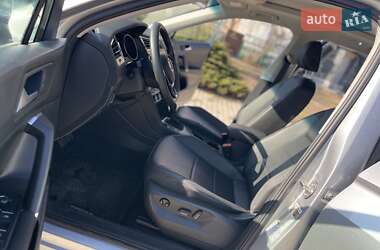 Внедорожник / Кроссовер Volkswagen Tiguan 2019 в 