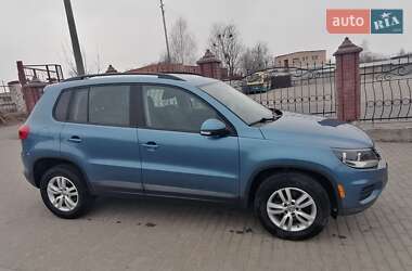 Позашляховик / Кросовер Volkswagen Tiguan 2017 в 