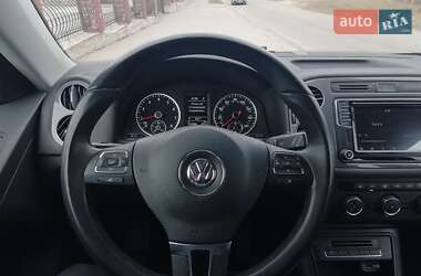 Позашляховик / Кросовер Volkswagen Tiguan 2017 в 