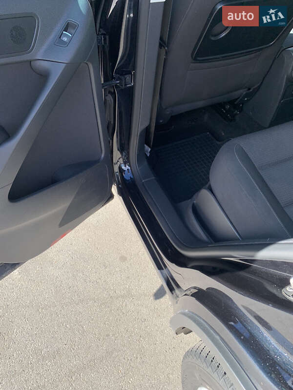 Внедорожник / Кроссовер Volkswagen Tiguan 2011 в Чернигове фото 14 Внедорожник / Кроссовер Volkswagen Tiguan 2011 в Чернигове