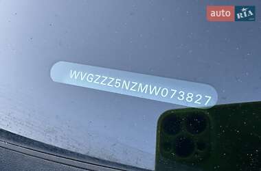 Внедорожник / Кроссовер Volkswagen Tiguan 2021 в 