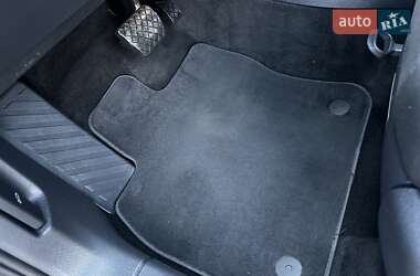 Внедорожник / Кроссовер Volkswagen Tiguan 2021 в 