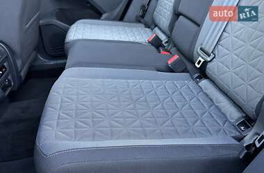 Внедорожник / Кроссовер Volkswagen Tiguan 2021 в 