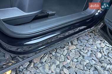 Внедорожник / Кроссовер Volkswagen Tiguan 2021 в 