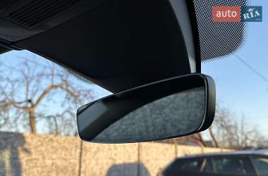 Внедорожник / Кроссовер Volkswagen Tiguan 2021 в 