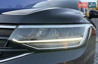 Внедорожник / Кроссовер Volkswagen Tiguan 2021 в 