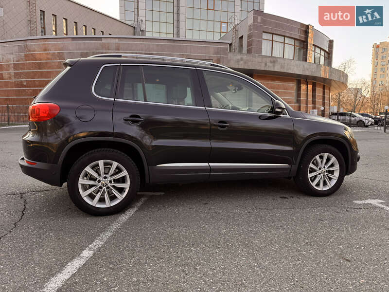 Внедорожник / Кроссовер Volkswagen Tiguan 2014 в Одессе