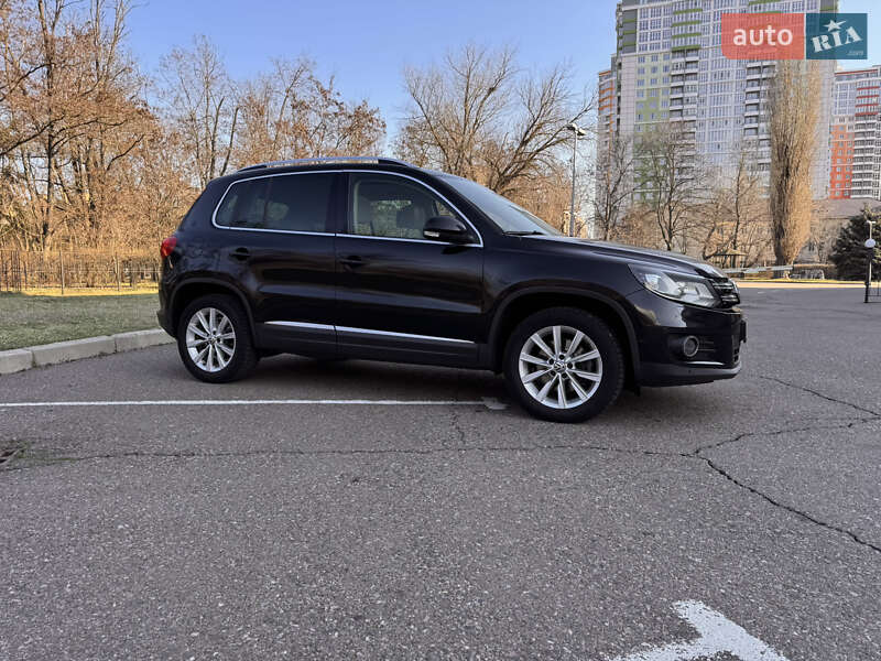Внедорожник / Кроссовер Volkswagen Tiguan 2014 в Одессе