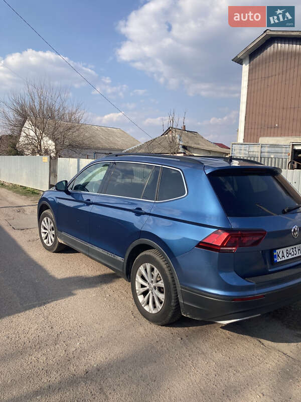 Внедорожник / Кроссовер Volkswagen Tiguan 2017 в Переяславе