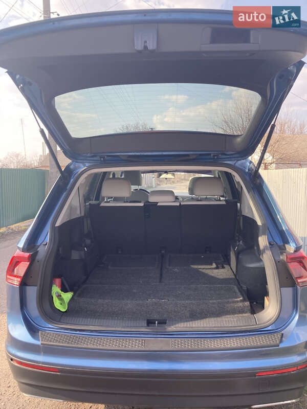 Внедорожник / Кроссовер Volkswagen Tiguan 2017 в Переяславе