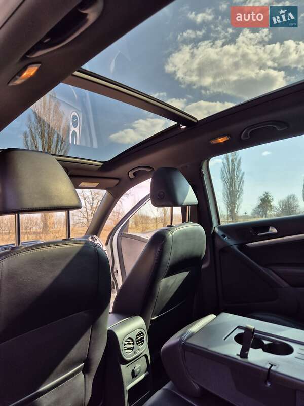 Внедорожник / Кроссовер Volkswagen Tiguan 2014 в Киеве