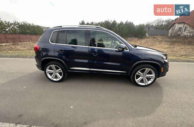 Внедорожник / Кроссовер Volkswagen Tiguan 2016 в 