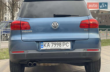 Внедорожник / Кроссовер Volkswagen Tiguan 2016 в 