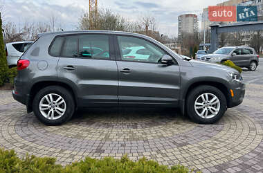 Позашляховик / Кросовер Volkswagen Tiguan 2013 в 
