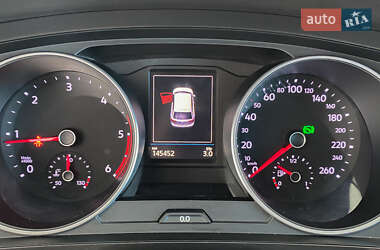 Позашляховик / Кросовер Volkswagen Tiguan 2019 в 