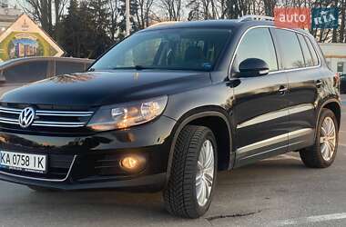 Внедорожник / Кроссовер Volkswagen Tiguan 2012 в 