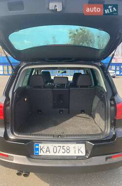 Внедорожник / Кроссовер Volkswagen Tiguan 2012 в 