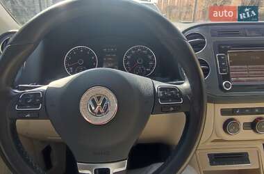Внедорожник / Кроссовер Volkswagen Tiguan 2015 в Львове