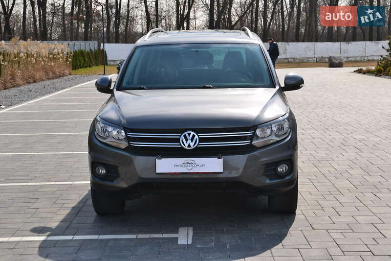 Внедорожник / Кроссовер Volkswagen Tiguan 2012 в Луцке