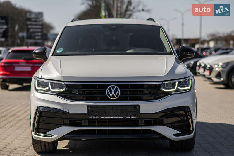 Внедорожник / Кроссовер Volkswagen Tiguan 2021 в Львове
