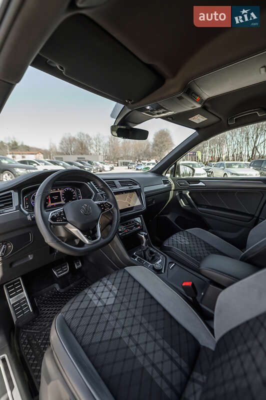 Внедорожник / Кроссовер Volkswagen Tiguan 2021 в Львове