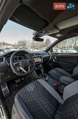 Позашляховик / Кросовер Volkswagen Tiguan 2021 в 