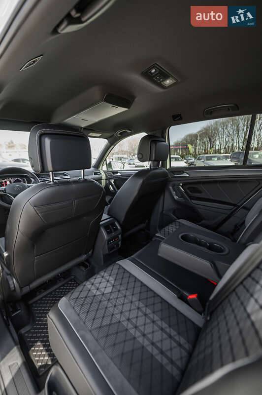 Внедорожник / Кроссовер Volkswagen Tiguan 2021 в Львове