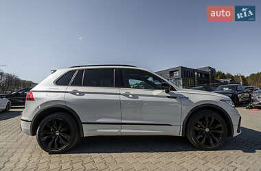 Позашляховик / Кросовер Volkswagen Tiguan 2021 в 