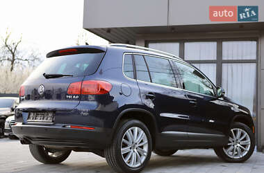 Внедорожник / Кроссовер Volkswagen Tiguan 2012 в 
