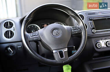 Внедорожник / Кроссовер Volkswagen Tiguan 2012 в 