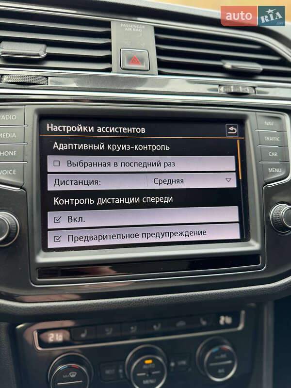 Позашляховик / Кросовер Volkswagen Tiguan 2016 в Звягелі