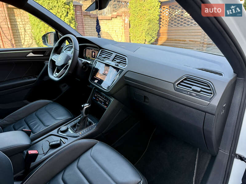 Внедорожник / Кроссовер Volkswagen Tiguan 2022 в Черновцах