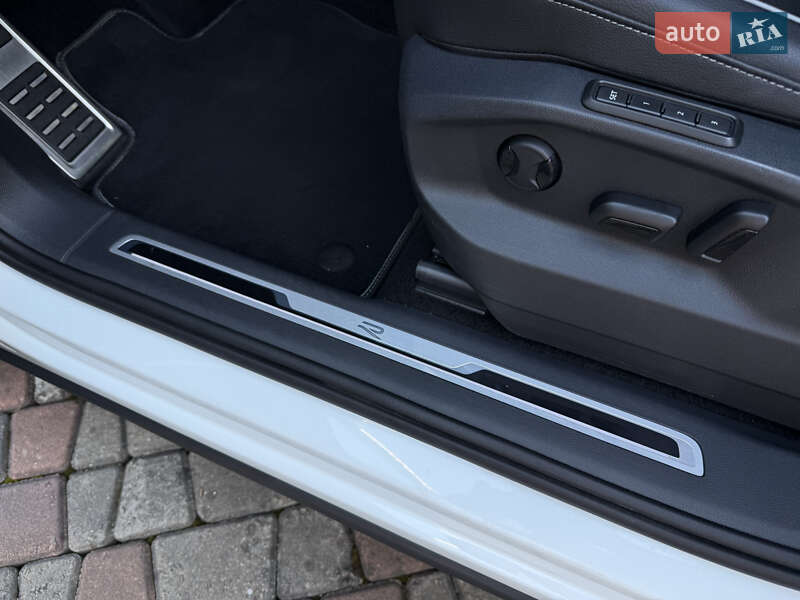 Внедорожник / Кроссовер Volkswagen Tiguan 2022 в Черновцах